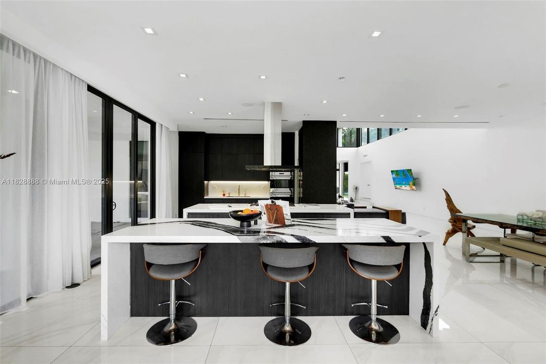 En Venta: $6,495,000 (6 camas, 7 baños, 8088 Pies cuadrados)