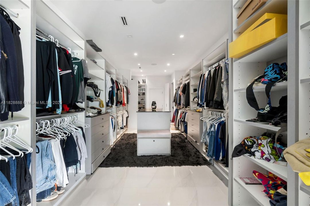 En Venta: $6,495,000 (6 camas, 7 baños, 8088 Pies cuadrados)