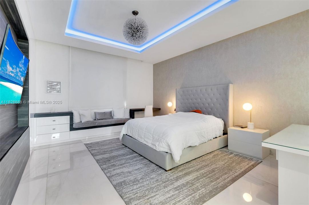 En Venta: $6,495,000 (6 camas, 7 baños, 8088 Pies cuadrados)