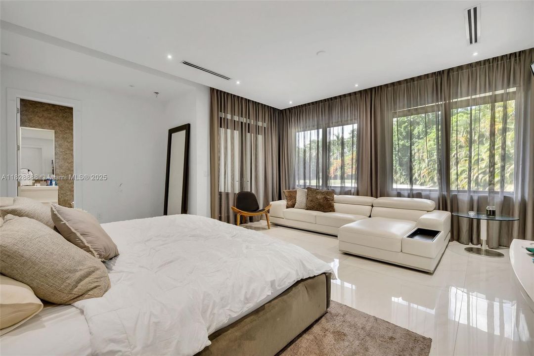 En Venta: $6,495,000 (6 camas, 7 baños, 8088 Pies cuadrados)