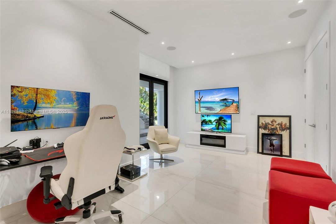 En Venta: $6,495,000 (6 camas, 7 baños, 8088 Pies cuadrados)