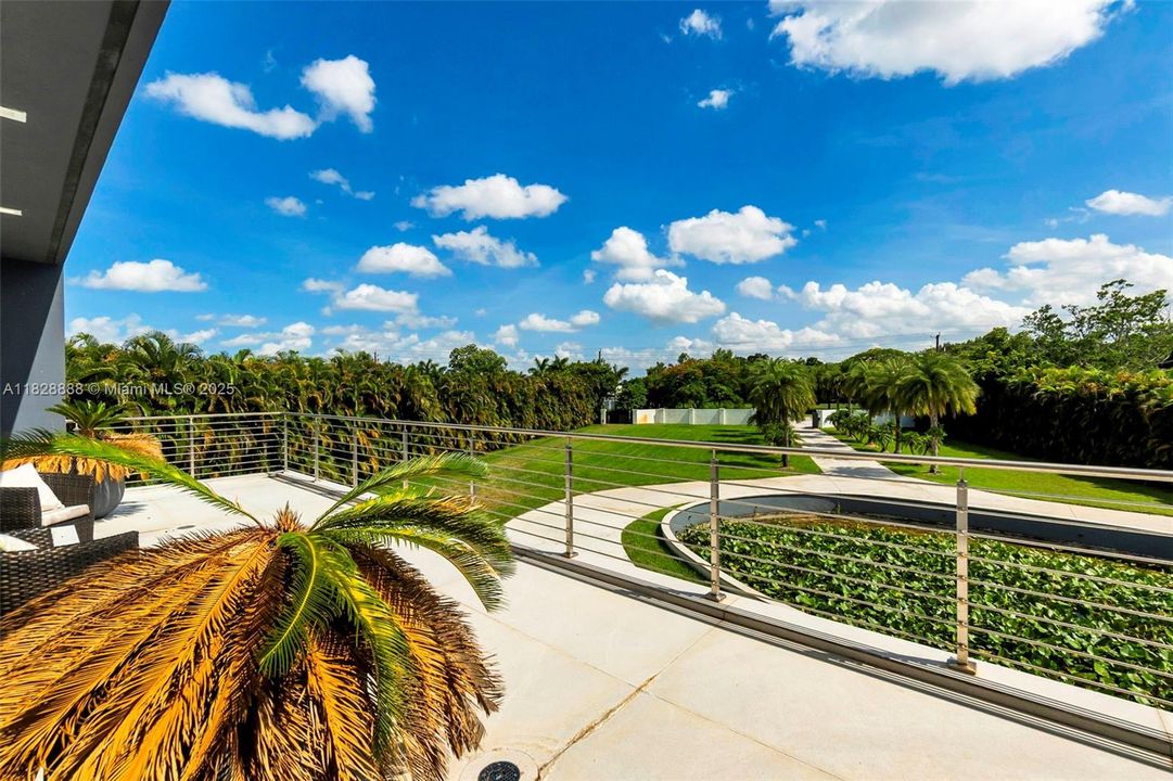 En Venta: $6,495,000 (6 camas, 7 baños, 8088 Pies cuadrados)