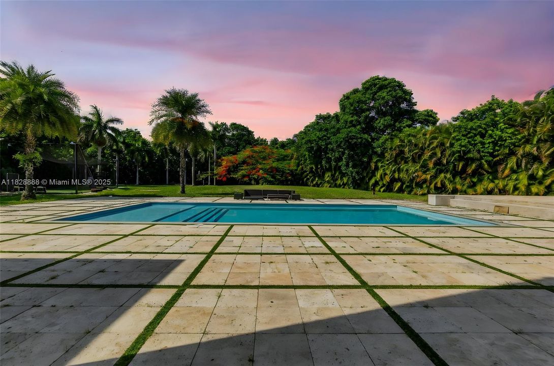 En Venta: $6,495,000 (6 camas, 7 baños, 8088 Pies cuadrados)