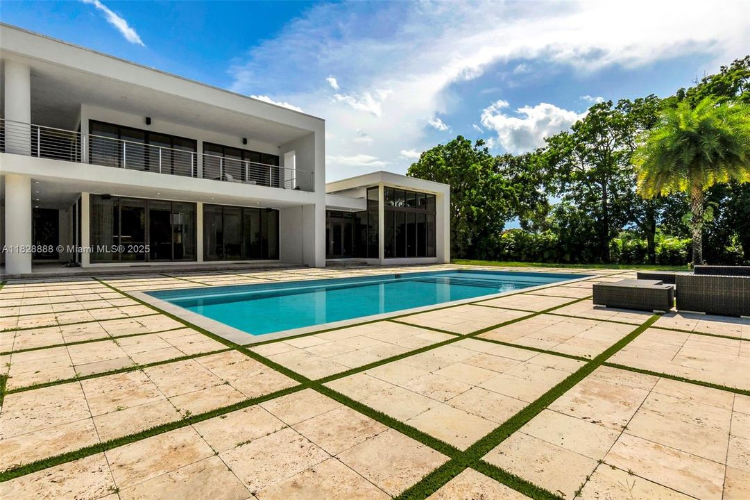 En Venta: $6,495,000 (6 camas, 7 baños, 8088 Pies cuadrados)