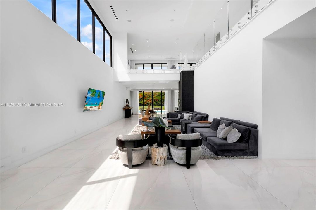 En Venta: $6,495,000 (6 camas, 7 baños, 8088 Pies cuadrados)