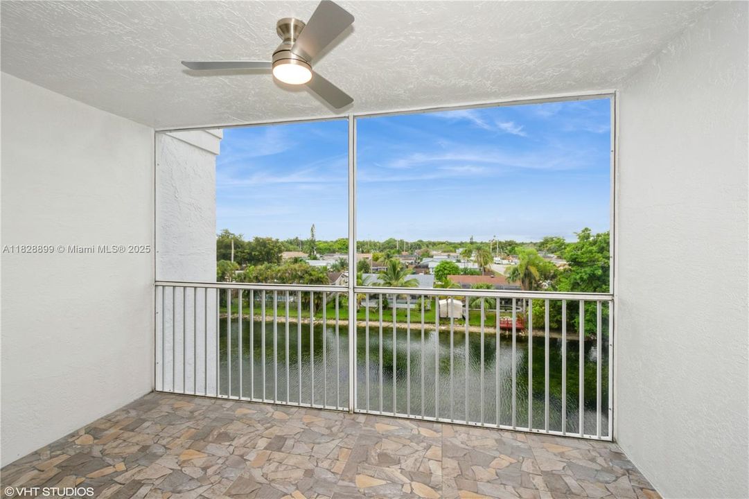 Active With Contract: $169,950 (2 beds, 2 baths, 950 Square Feet)