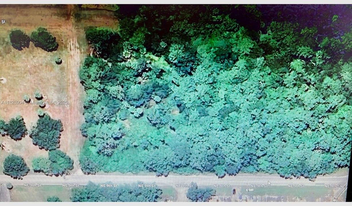 For Sale: $300,000 (0.96 acres)