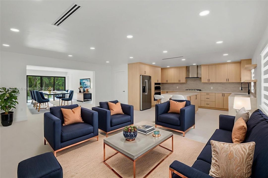 Vendido Recientemente: $779,999 (3 camas, 2 baños, 1886 Pies cuadrados)