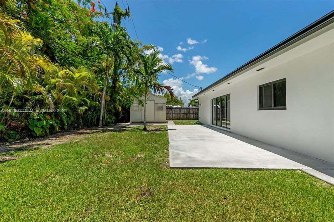 Vendido Recientemente: $779,999 (3 camas, 2 baños, 1886 Pies cuadrados)