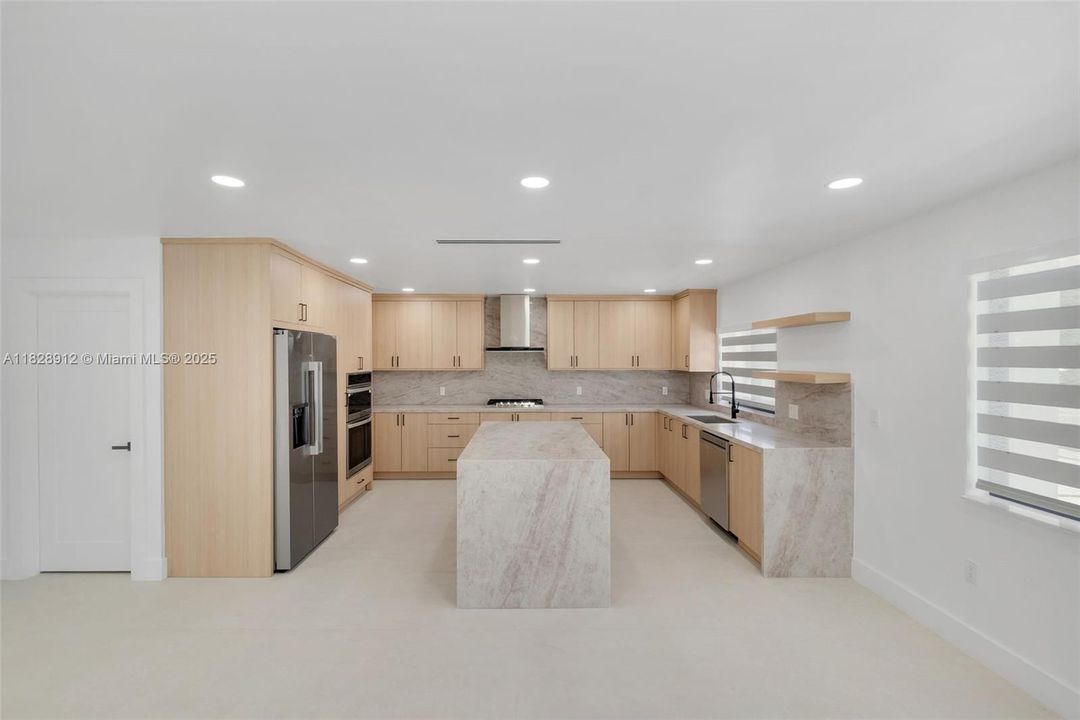 Vendido Recientemente: $779,999 (3 camas, 2 baños, 1886 Pies cuadrados)