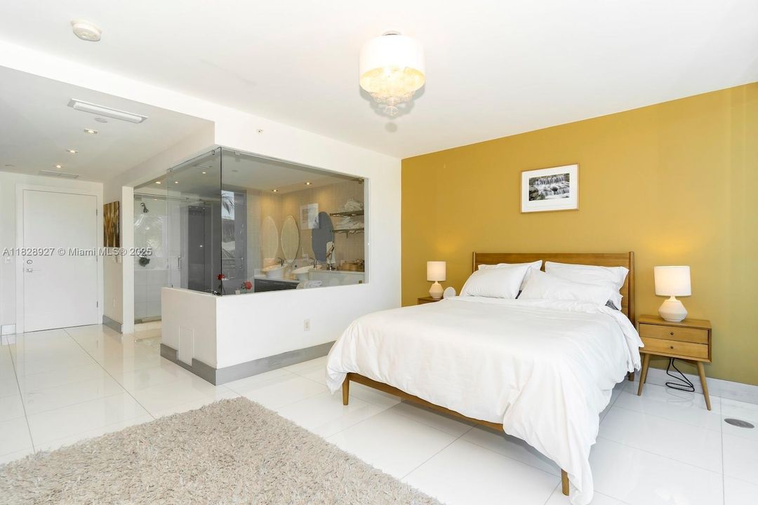 最近售出: $1,170,000 (3 贝兹, 3 浴室, 1809 平方英尺)