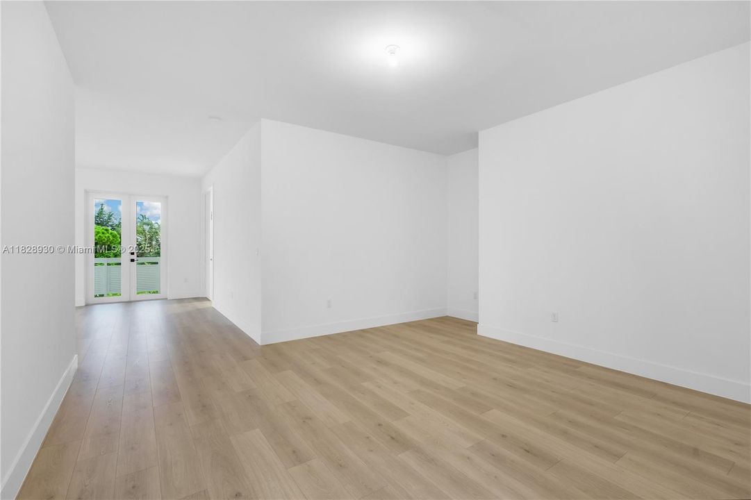 На продажу: $2,500,000 (6 спален, 5 ванн, 5918 Квадратных фут)