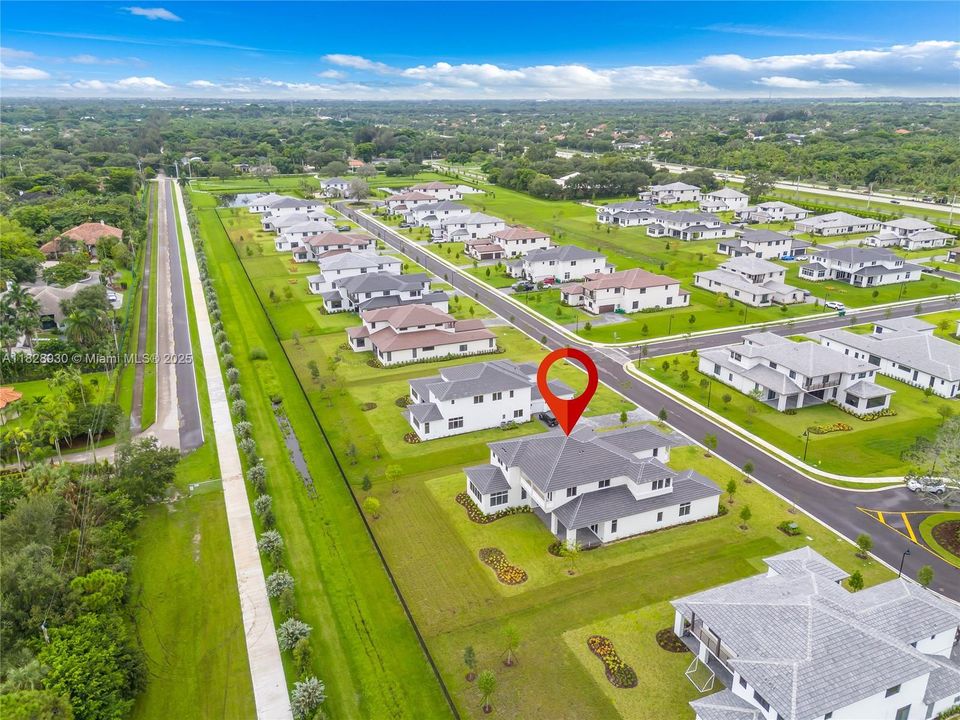 На продажу: $2,500,000 (6 спален, 5 ванн, 5918 Квадратных фут)