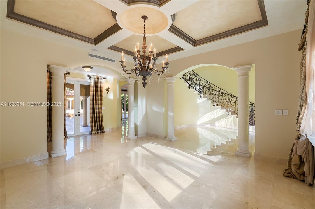 For Sale: $7,700,000 (6 beds, 7 baths, 7400 Square Feet)
