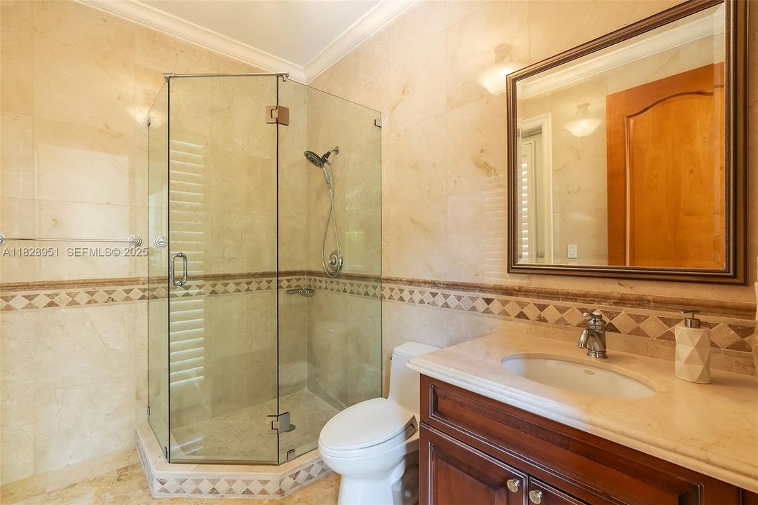 For Sale: $7,700,000 (6 beds, 7 baths, 7400 Square Feet)