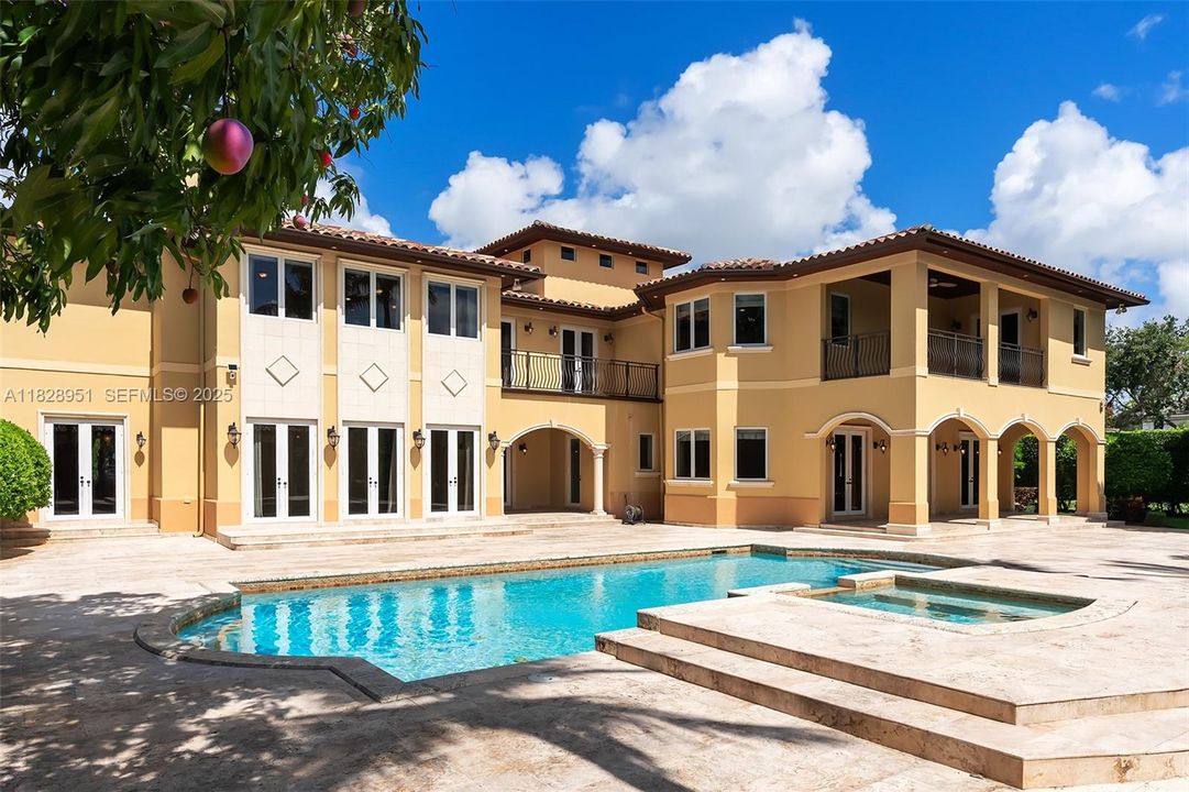 For Sale: $7,700,000 (6 beds, 7 baths, 7400 Square Feet)