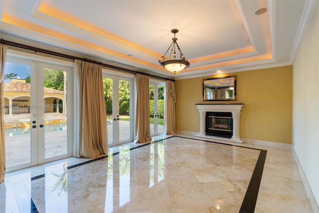 For Sale: $7,700,000 (6 beds, 7 baths, 7400 Square Feet)