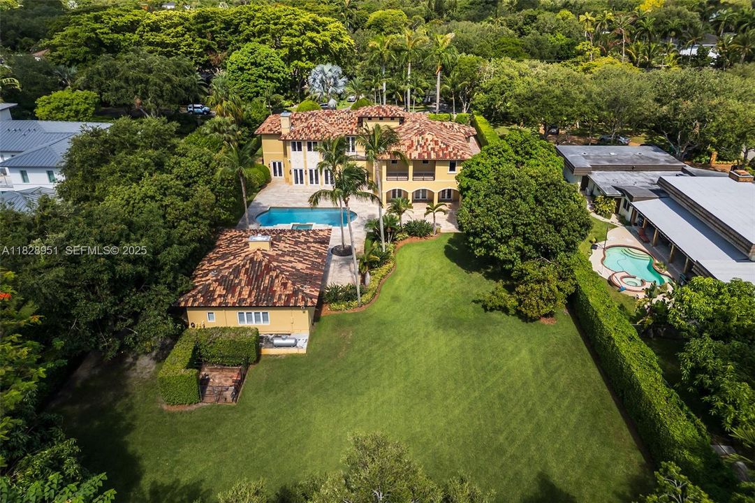 For Sale: $7,700,000 (6 beds, 7 baths, 7400 Square Feet)