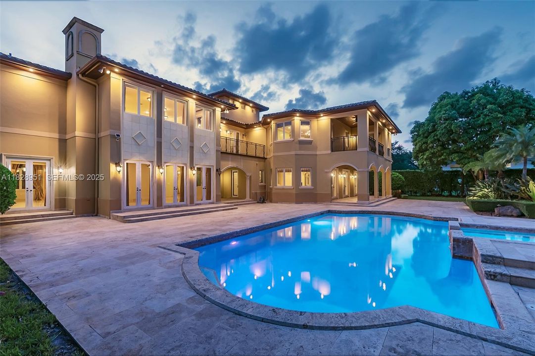 For Sale: $7,700,000 (6 beds, 7 baths, 7400 Square Feet)