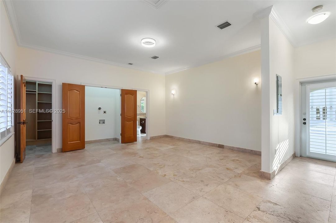 For Sale: $7,700,000 (6 beds, 7 baths, 7400 Square Feet)