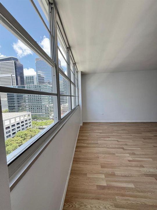 最近售出: $250,000 (0 贝兹, 1 浴室, 580 平方英尺)