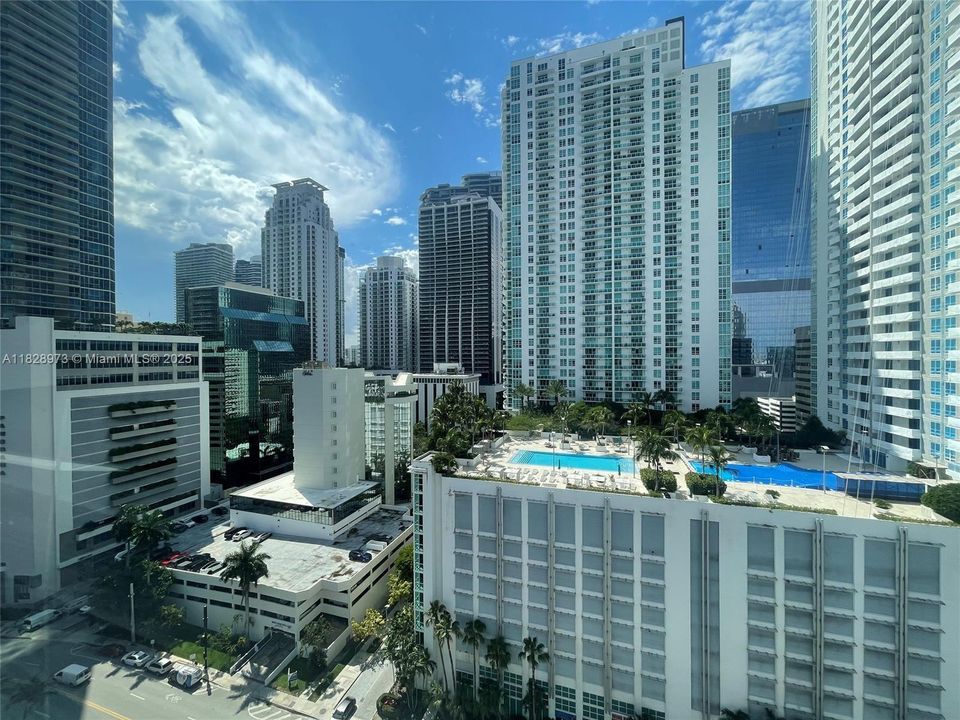 最近售出: $250,000 (0 贝兹, 1 浴室, 580 平方英尺)