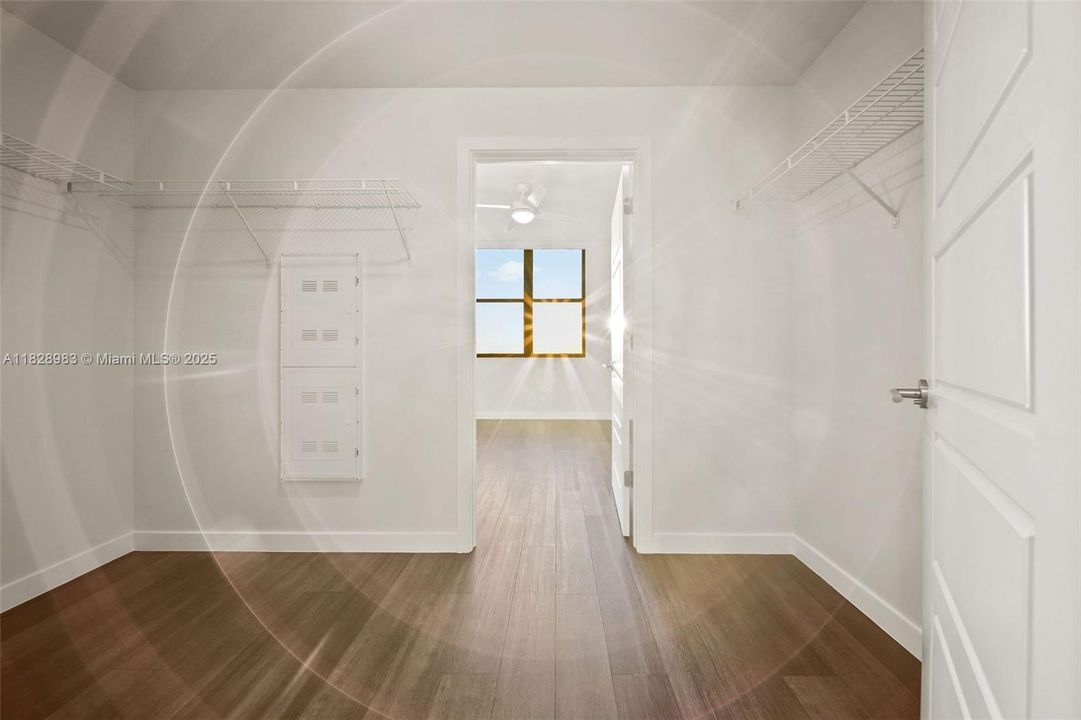 Recently Rented: $3,461 (2 beds, 2 baths, 1212 Square Feet)