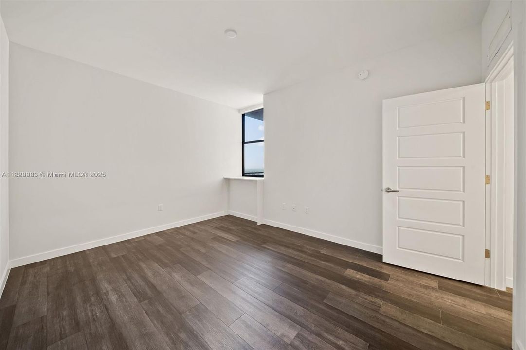 Recently Rented: $3,461 (2 beds, 2 baths, 1212 Square Feet)