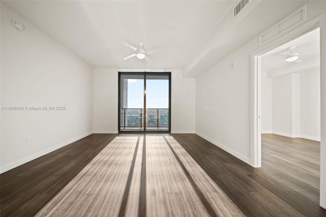 Recently Rented: $3,461 (2 beds, 2 baths, 1212 Square Feet)