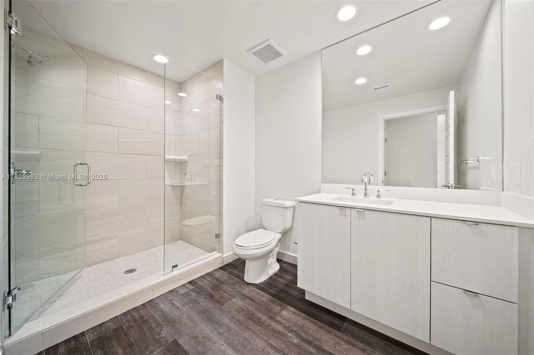 Recently Rented: $3,461 (2 beds, 2 baths, 1212 Square Feet)