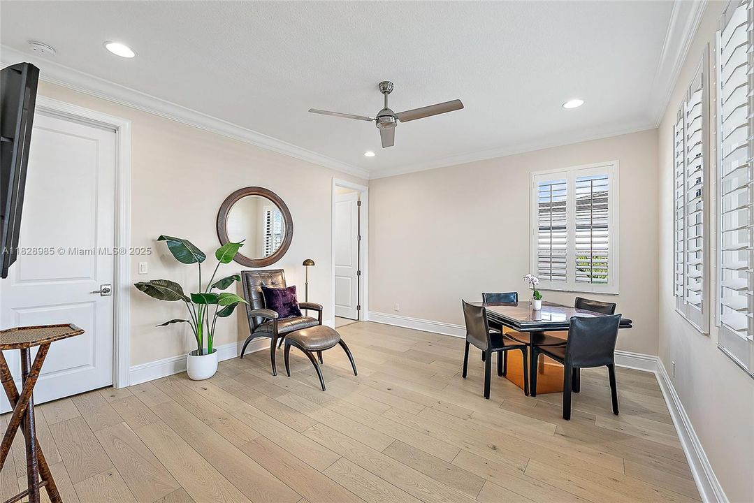 Active With Contract: $2,150,000 (4 beds, 5 baths, 3592 Square Feet)