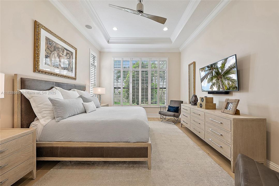 Active With Contract: $2,150,000 (4 beds, 5 baths, 3592 Square Feet)