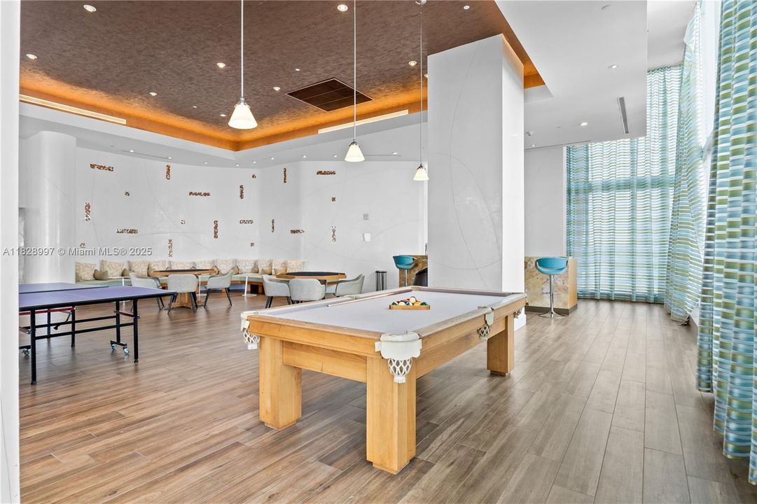 En Venta: $840,000 (2 camas, 2 baños, 1322 Pies cuadrados)