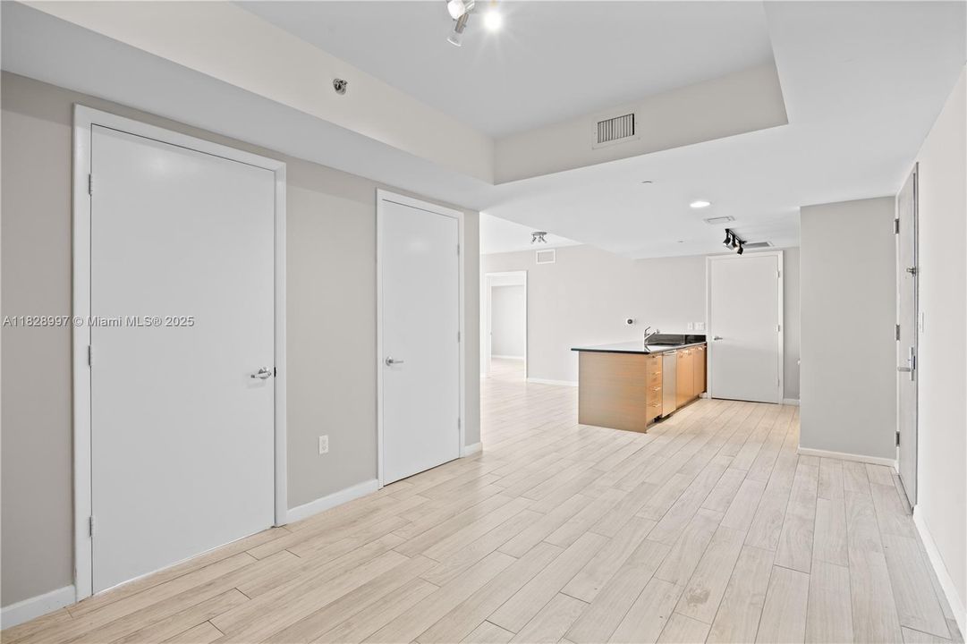 En Venta: $840,000 (2 camas, 2 baños, 1322 Pies cuadrados)