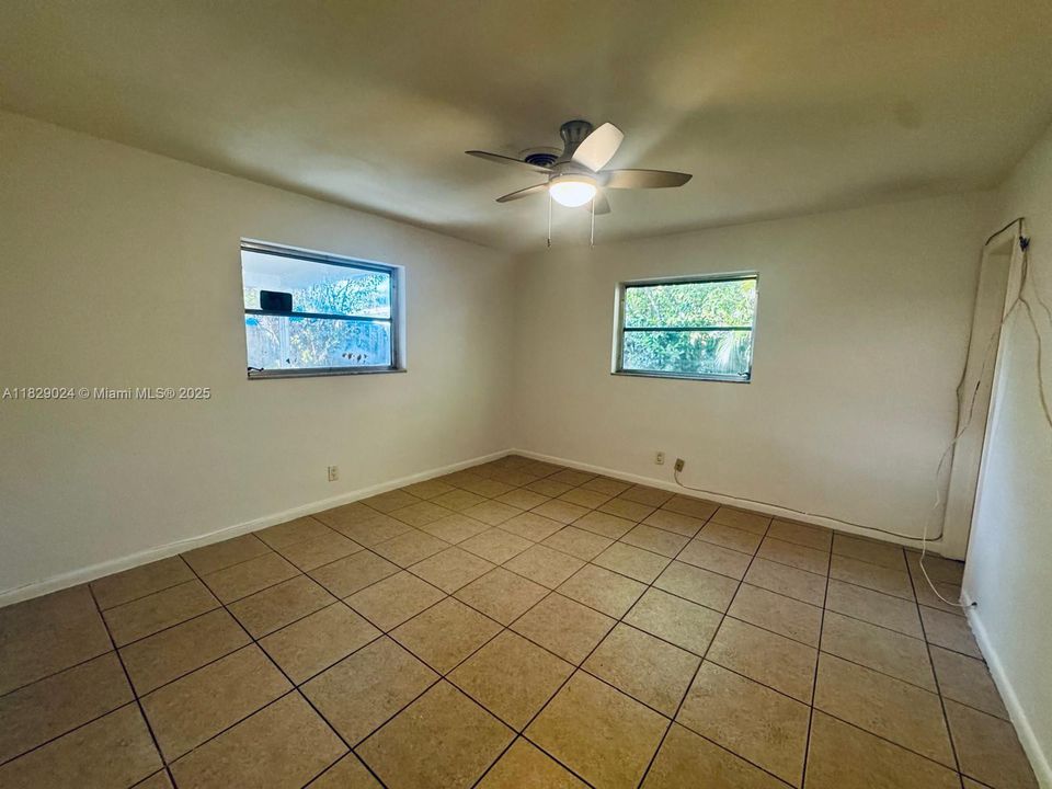 Recientemente alquilado: $1,600 (1 camas, 1 baños, 800 Pies cuadrados)