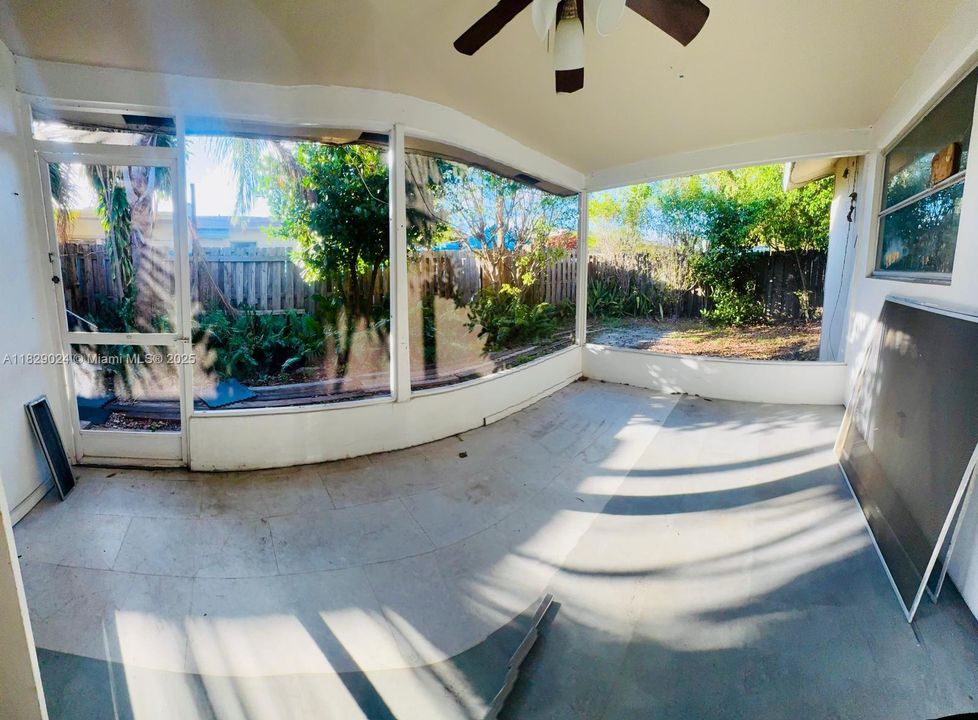 Recientemente alquilado: $1,600 (1 camas, 1 baños, 800 Pies cuadrados)