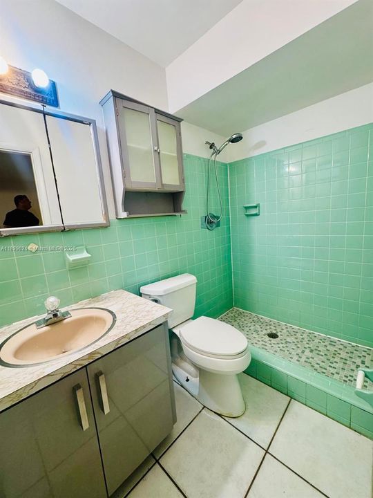 Recientemente alquilado: $1,600 (1 camas, 1 baños, 800 Pies cuadrados)