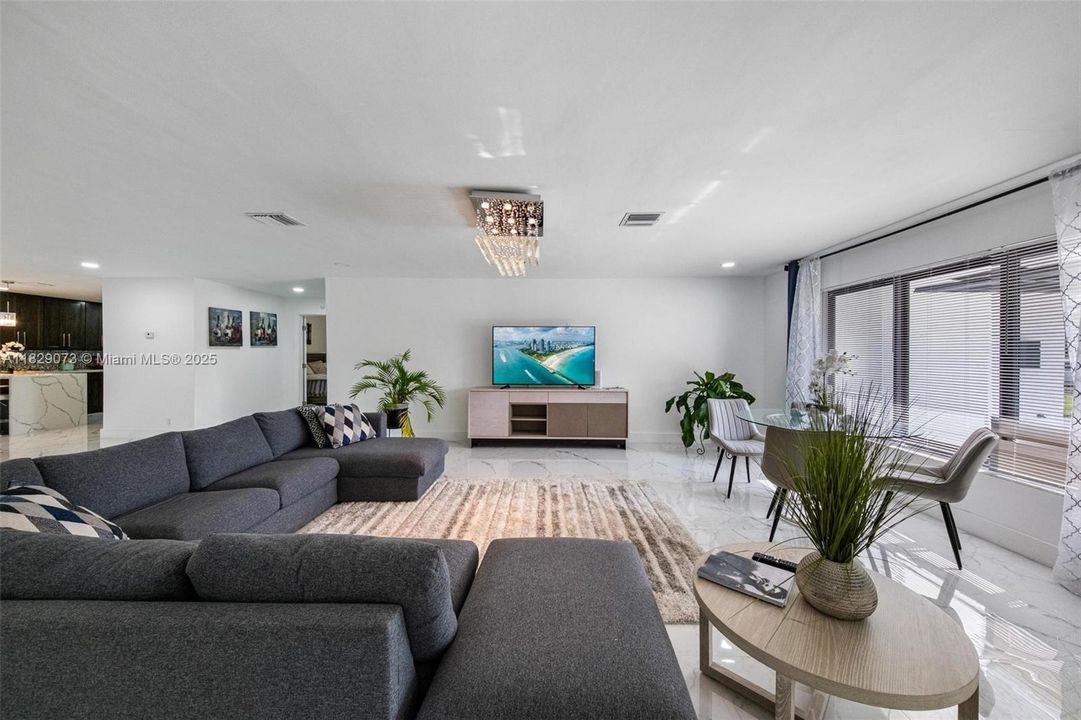 待售: $1,360,000 (4 贝兹, 4 浴室, 2996 平方英尺)