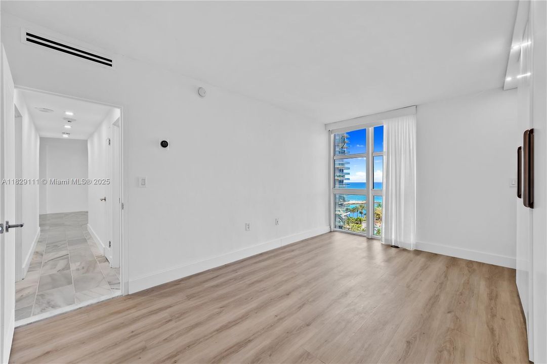 En Venta: $1,390,000 (2 camas, 2 baños, 1056 Pies cuadrados)