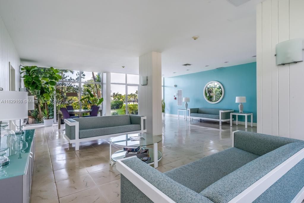 На продажу: $540,000 (2 спален, 2 ванн, 1105 Квадратных фут)