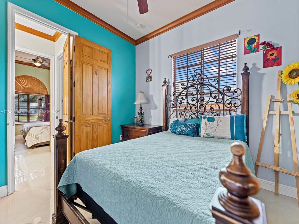 Recientemente alquilado: $4,800 (5 camas, 4 baños, 2722 Pies cuadrados)