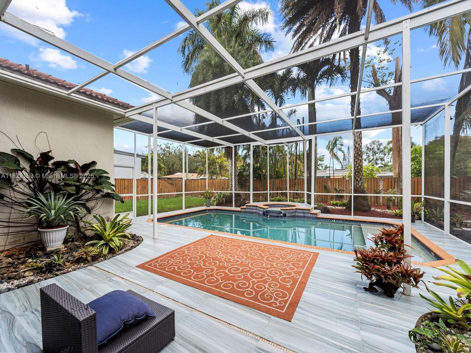 Recientemente alquilado: $4,800 (5 camas, 4 baños, 2722 Pies cuadrados)