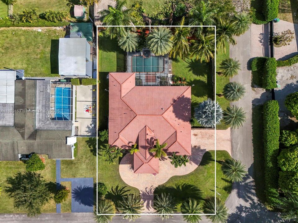 Recientemente alquilado: $4,800 (5 camas, 4 baños, 2722 Pies cuadrados)