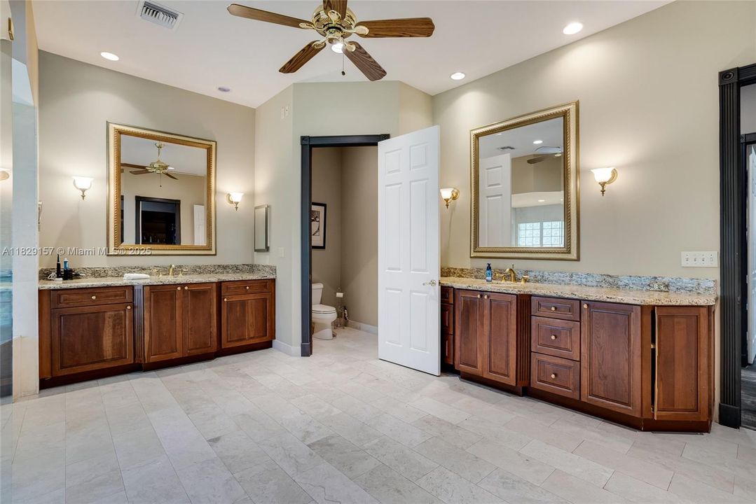 Recently Sold: $1,950,000 (4 beds, 4 baths, 4560 Square Feet)