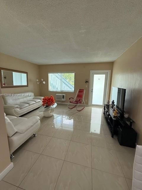 En Venta: $149,500 (1 camas, 1 baños, 579 Pies cuadrados)