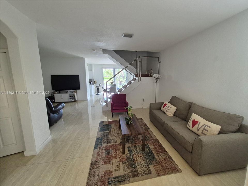 For Sale: $630,000 (3 beds, 2 baths, 1683 Square Feet)