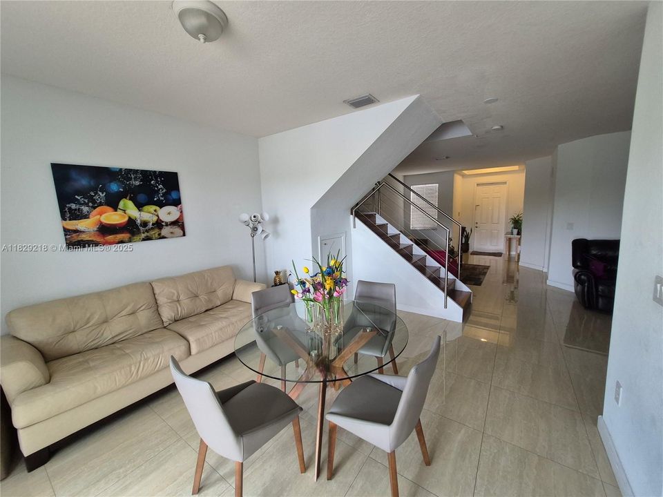 For Sale: $630,000 (3 beds, 2 baths, 1683 Square Feet)