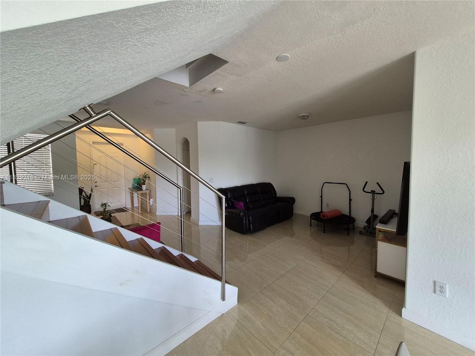 For Sale: $630,000 (3 beds, 2 baths, 1683 Square Feet)