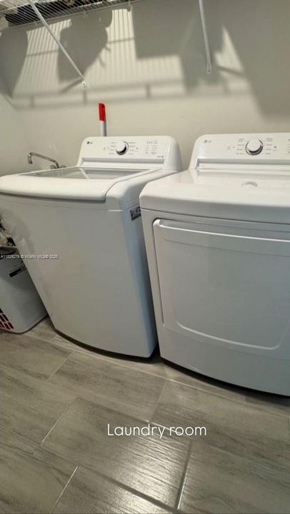 Недавно арендовано: $2,300 (3 спален, 2 ванн, 1600 Квадратных фут)