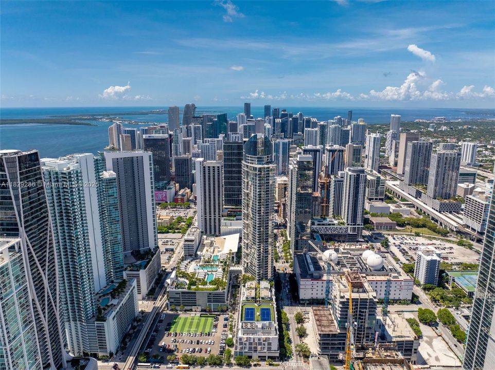 Recently Sold: $1,399,000 (3 beds, 4 baths, 2204 Square Feet)